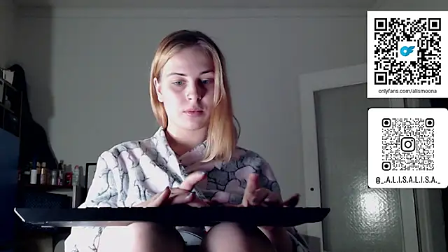 Stripchat cam girl Alismoona