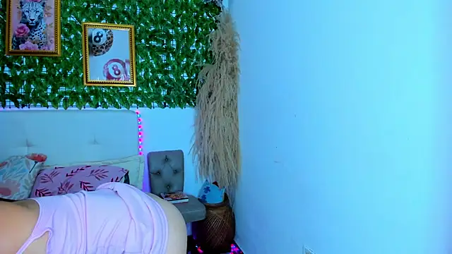 Stripchat cam girl melodi_pink