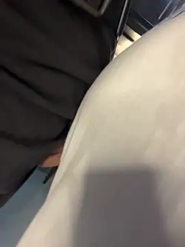 Stripchat cam girl RosaliaVicky