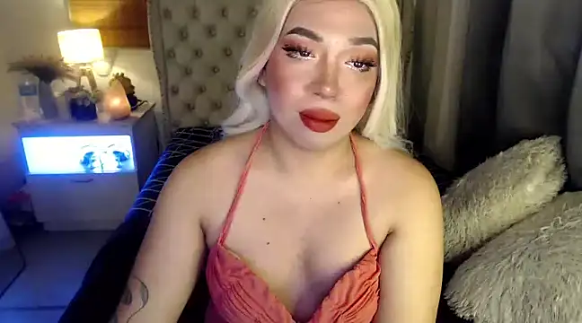 Stripchat cam girl RebecaVersace