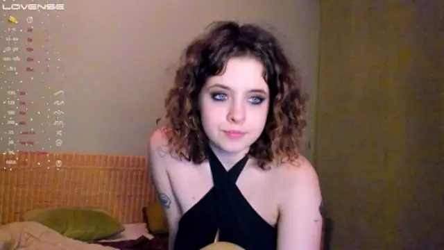 Stripchat cam girl nessaa_moree