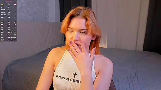 Stripchat cam girl PhilomenaHiggins