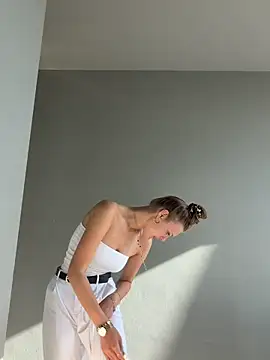Thumbnail of SophiaWestend - Stripchat live cam