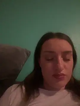 Stripchat cam girl MIssYoungPinkie