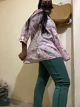 Stripchat cam girl cute_cupcake9