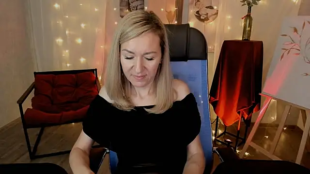 Stripchat cam girl DonnaSmitth