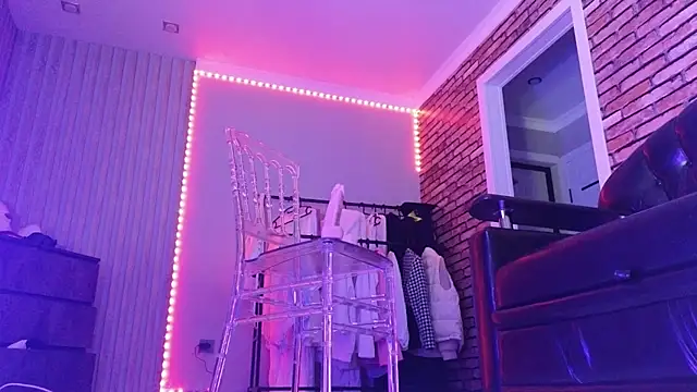 Stripchat cam girl shiza_ku