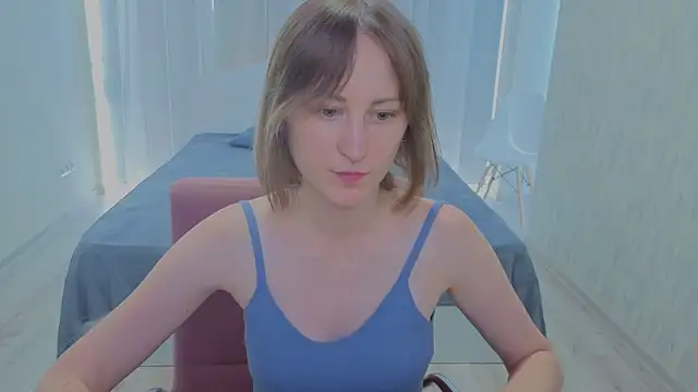 Stripchat cam girl LuluChiiii