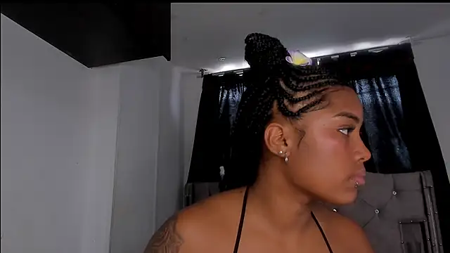 Stripchat cam girl game_with_lesbians_