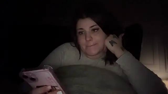 Stripchat cam girl curvybabesx1