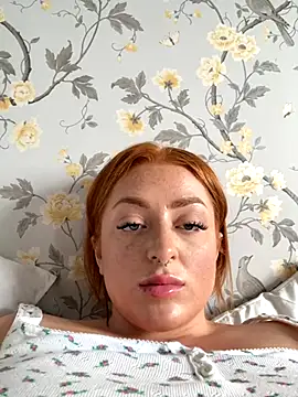 Stripchat cam girl redhead432XXX
