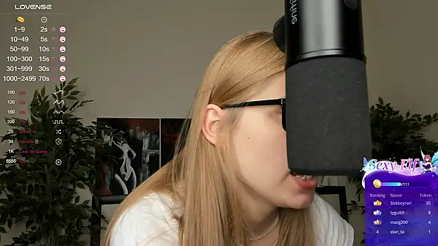 Stripchat cam girl ArleighBales