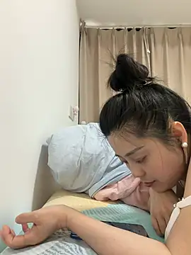 Thumbnail of orangeoneday - Stripchat live cam