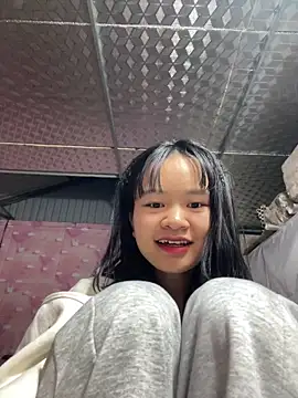 Stripchat cam girl Linyi811