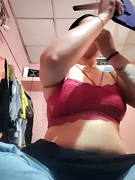 Stripchat cam girl MONALISHhA