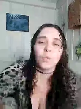 Stripchat cam girl Queenyyy